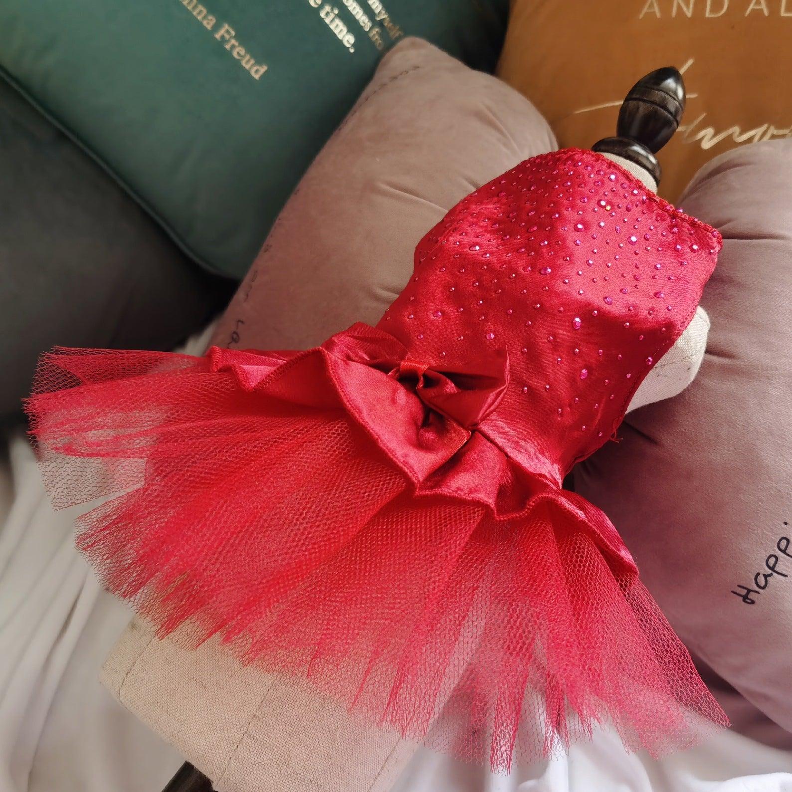 Red Princess Pet Skirt: Stylish And Elegant Clothes For Cats And Dogs-2